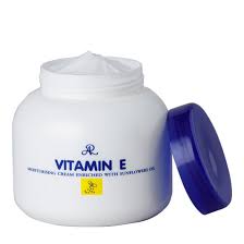 [A24321] Vitamin E Moisturizing Cream With Sunflower Oil 200g