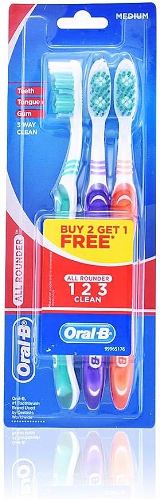 Oral-B Medium Teeth Tongue Gum 3way Clean