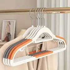 Plastic Hanger 10 Pcs 