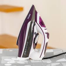 [A04701] Geepas Steam iron gsi24025
