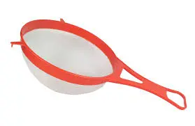 [A27427] Plastic Strainer (Caano Miir Caag Weyn)